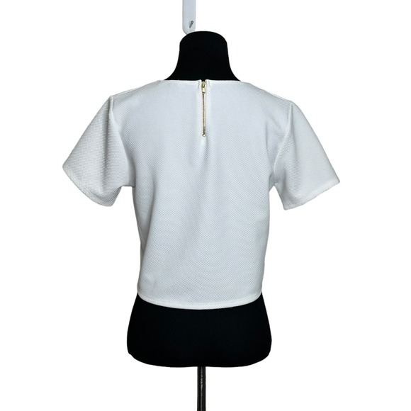 Snap white textured short sleeves crop top size small - Picture 3 of 9